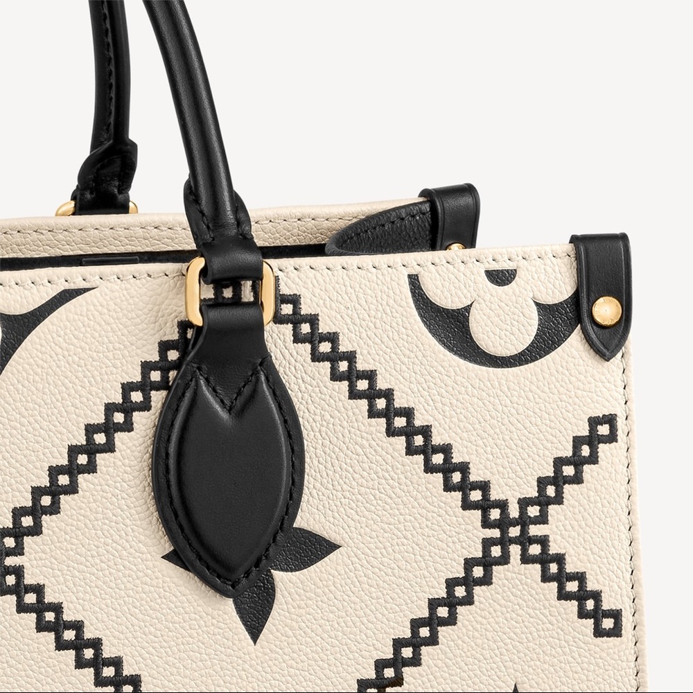 SOLD Louis Vuitton Onthego MM - Crème/Black - NEW - Picture 14 of 16